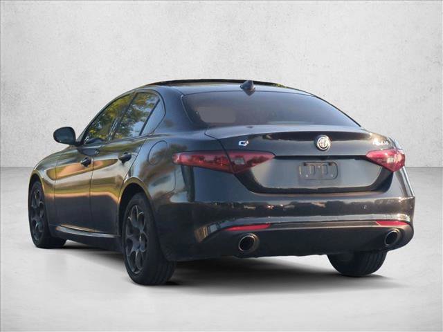 Used 2017 Alfa Romeo Giulia AWD image 8