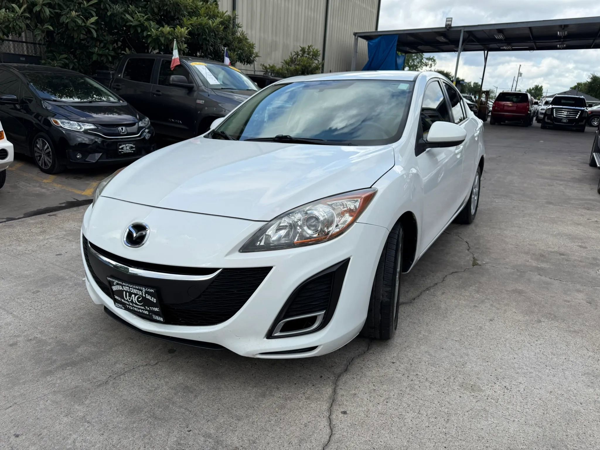 Used 2010 MAZDA MAZDA3 i Touring FWD image 3