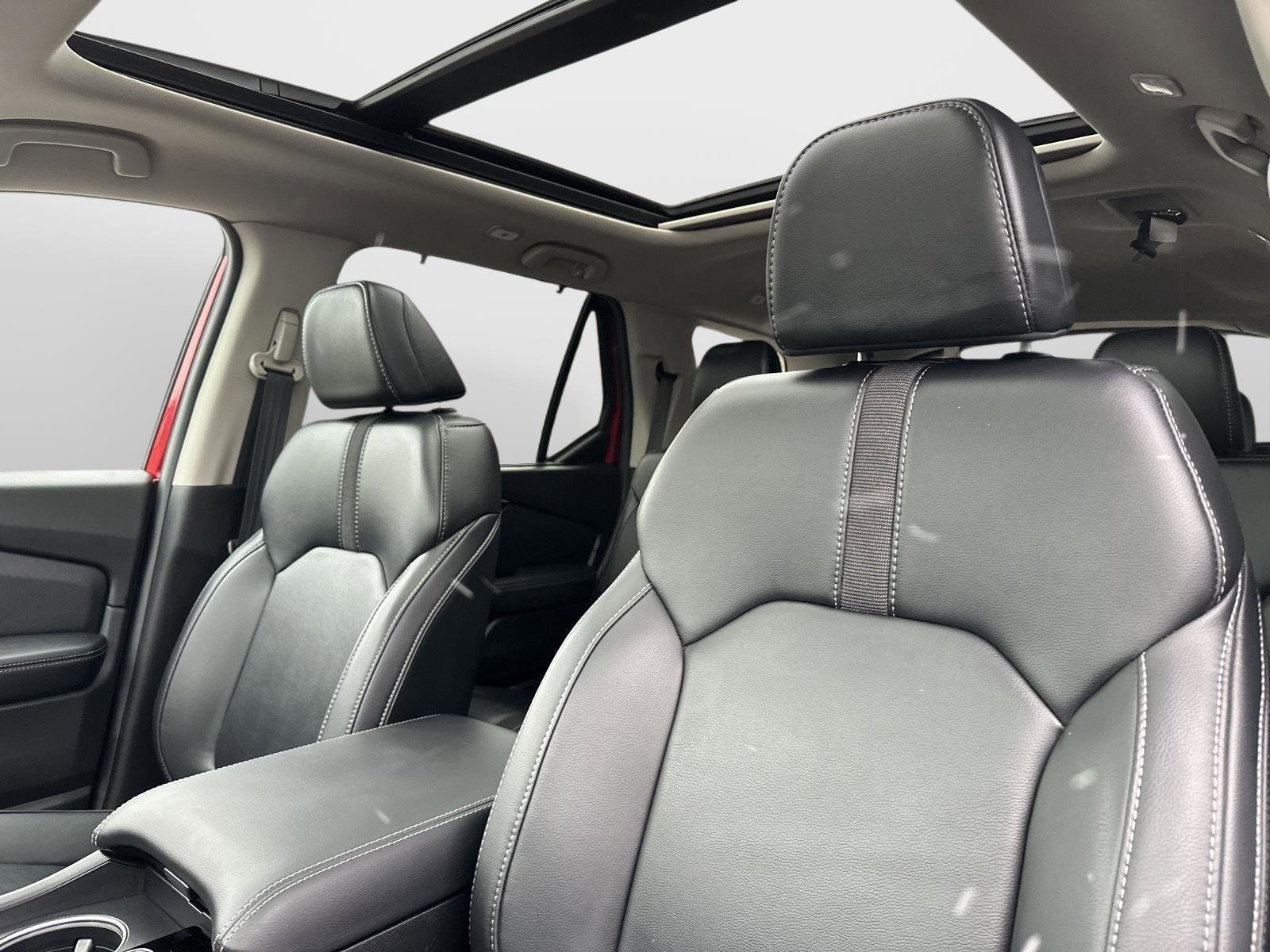 Certified 2025 Honda Pilot Touring image 33