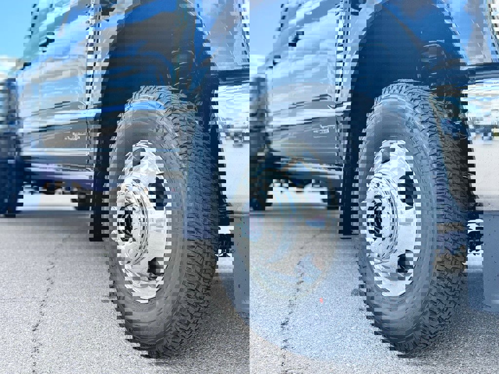 New 2026 Ford F350 Lariat image 2