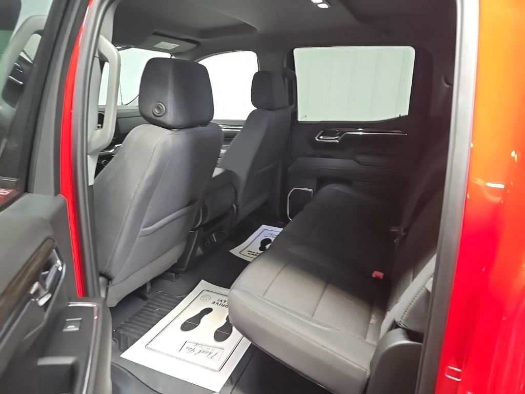 Used 2024 Chevrolet Silverado 1500 LT image 30