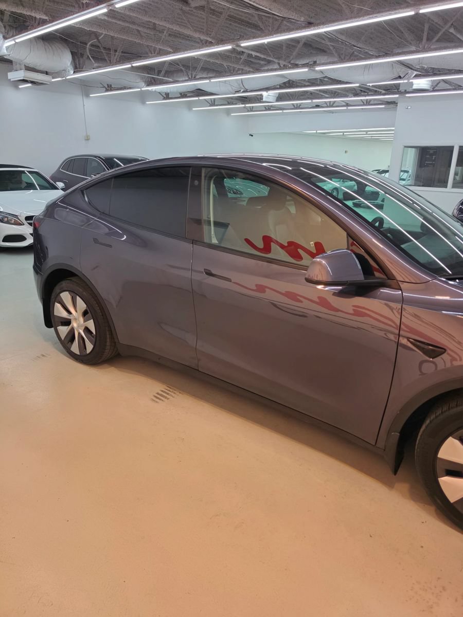 Used 2021 Tesla Model Y Long Range AWD/4WD image 7