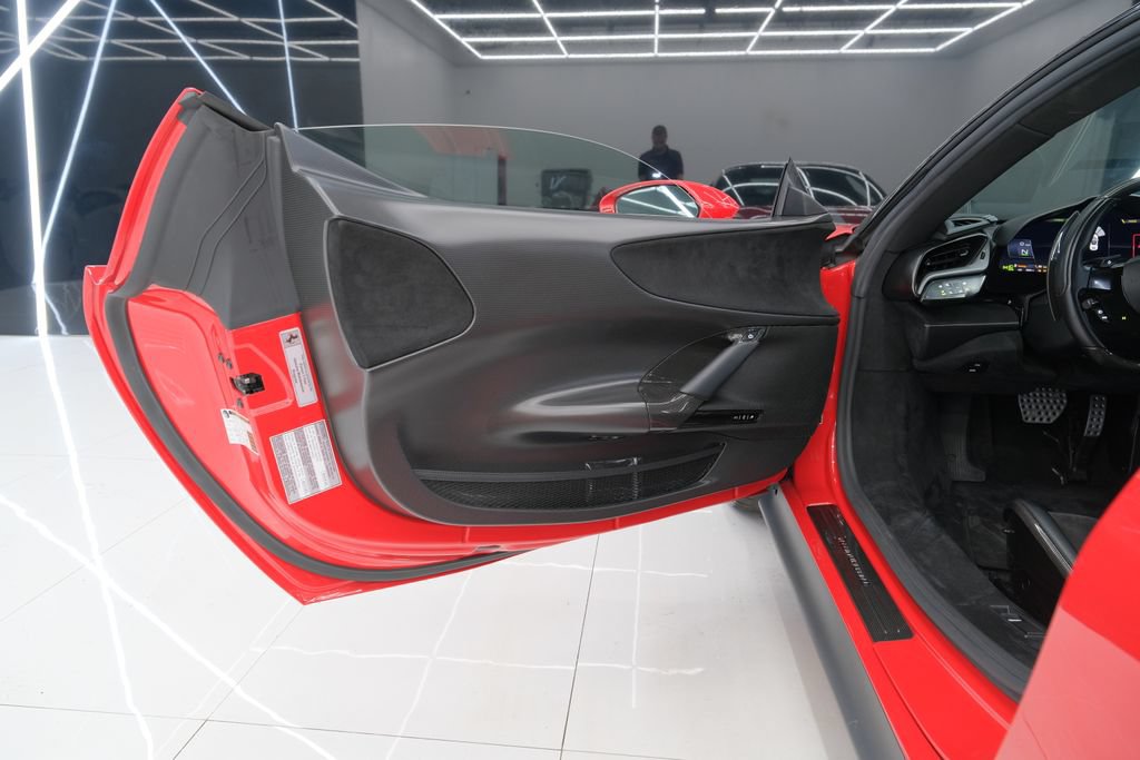 Used 2021 Ferrari SF90 Stradale AWD/4WD image 45