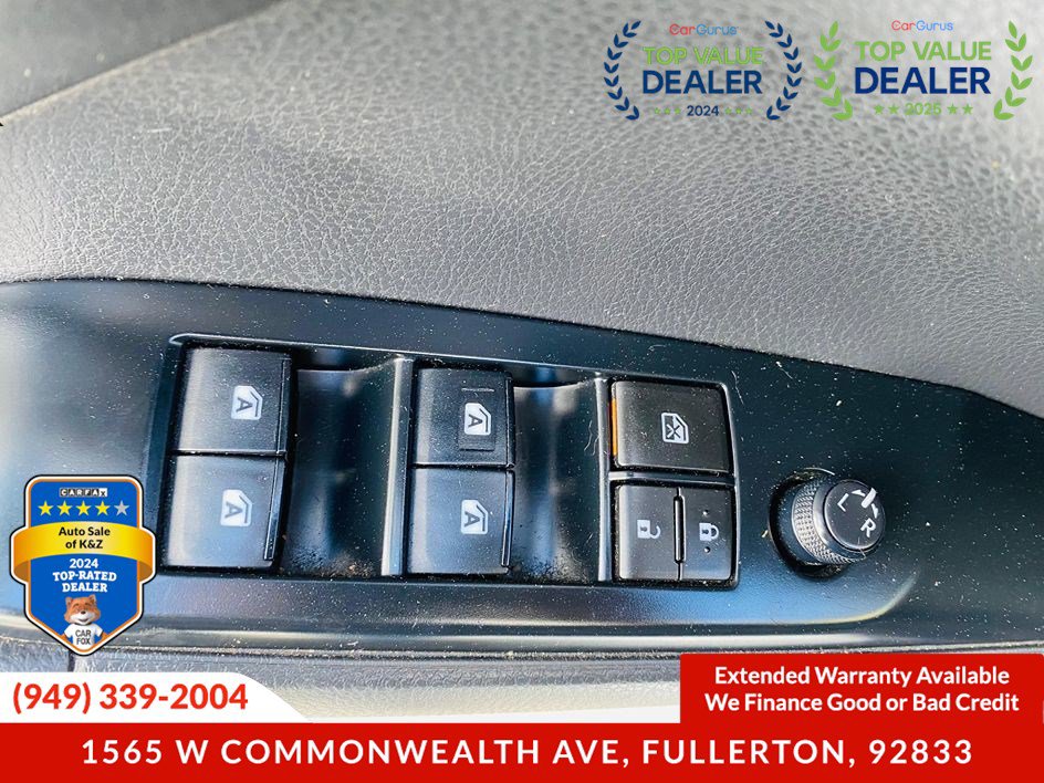 Used 2022 Toyota Camry SE FWD image 25