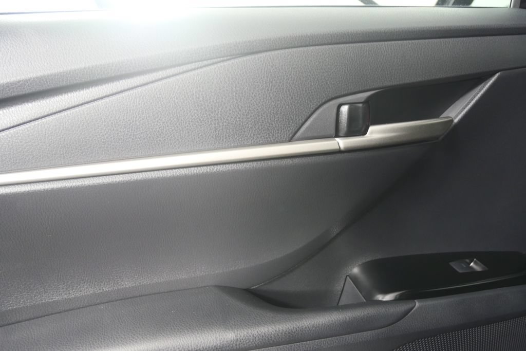 Used 2026 Toyota Camry SE w/ Multimedia Upgrade Package FWD image 13