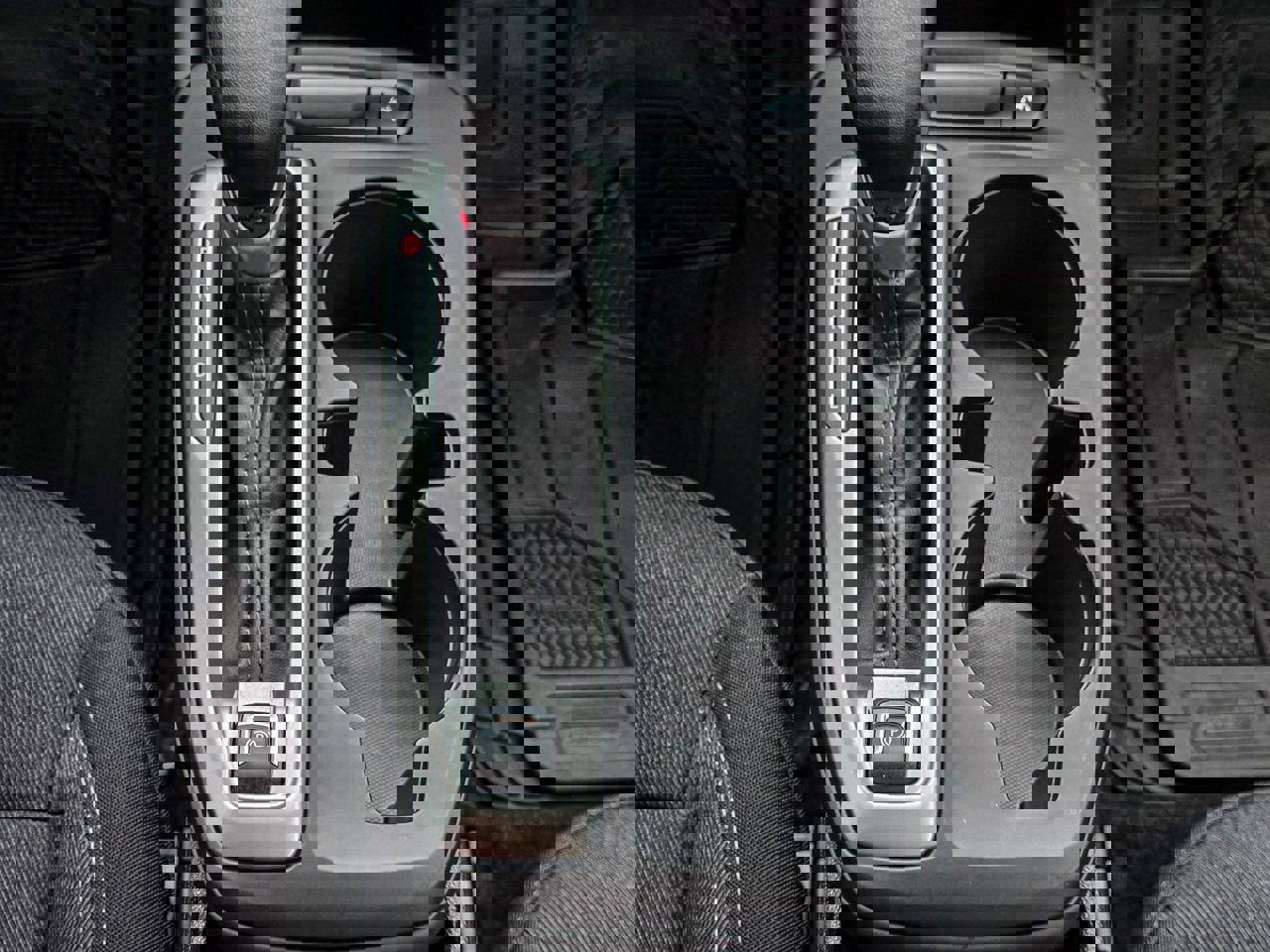 Used 2024 Chevrolet Trax LS w/ LS Convenience Package FWD image 18