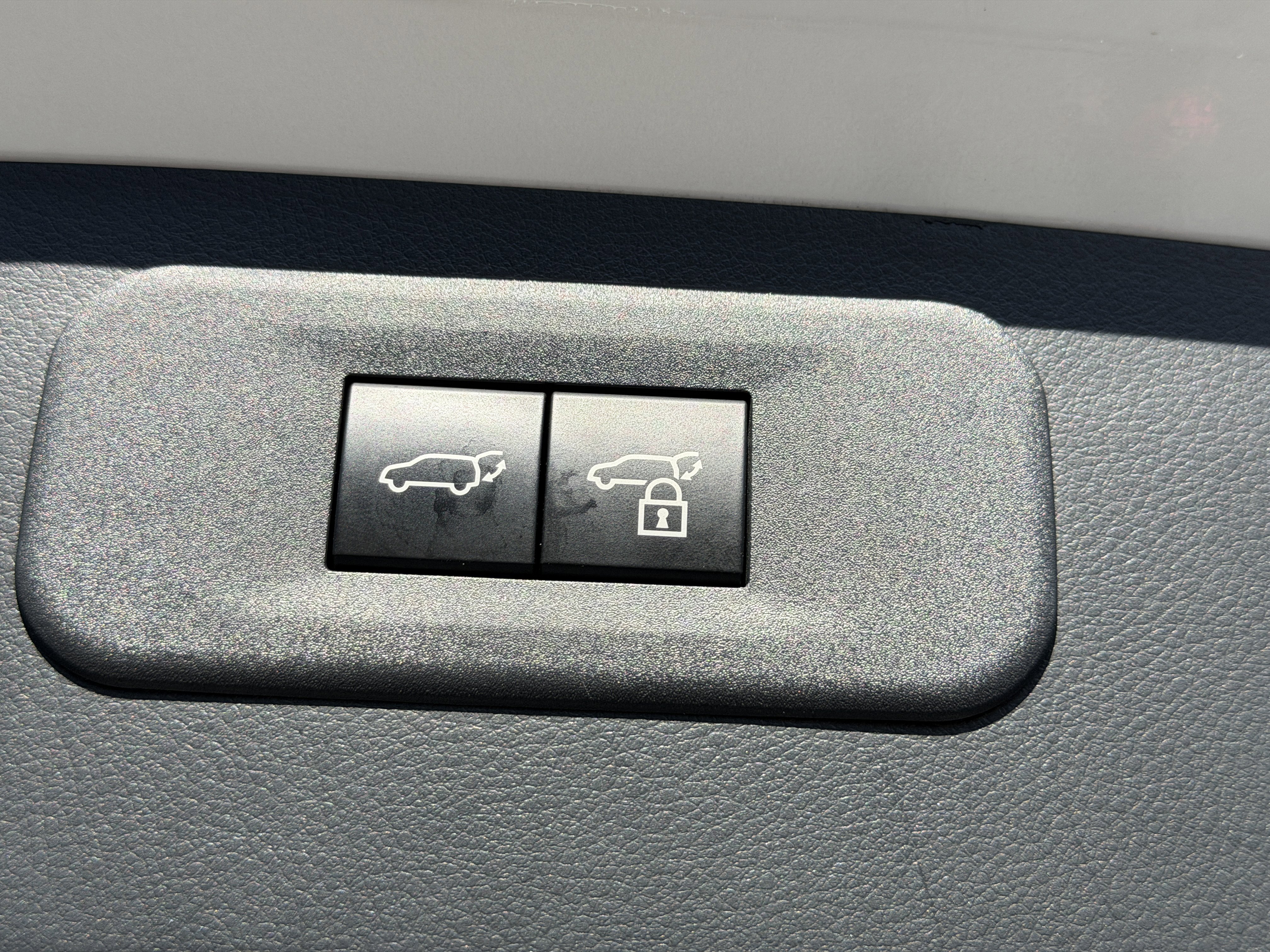 Used 2025 Lexus NX 450h+ F Sport w/ Towing Package (2000 Lbs) image 10