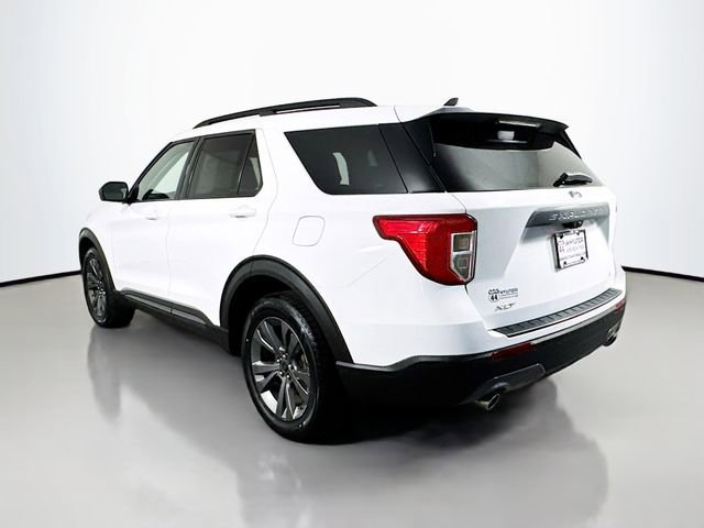 Used 2021 Ford Explorer XLT w/ Equipment Group 202A image 6