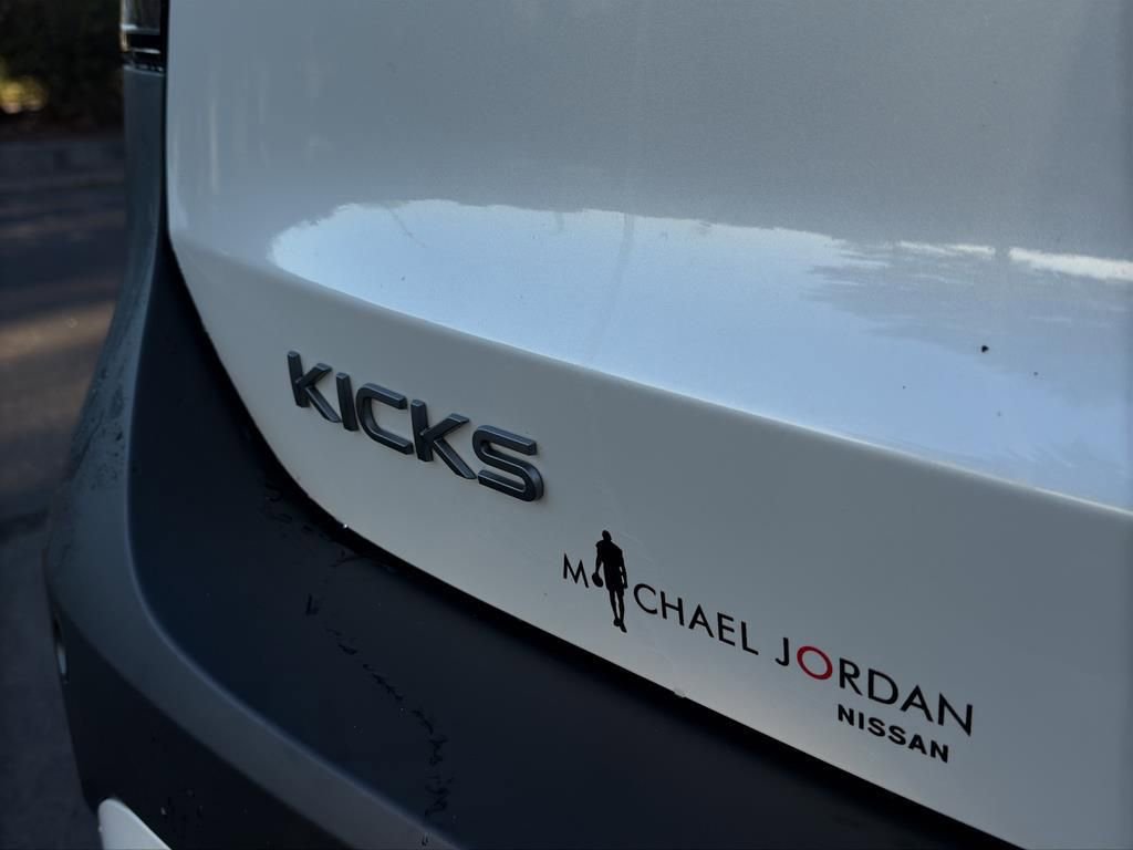 New 2026 Nissan Kicks SV image 14