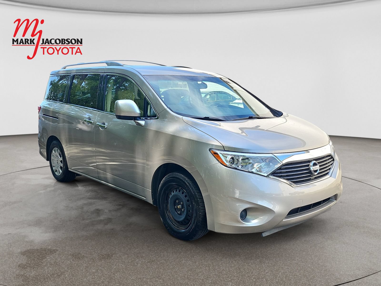 Used 2012 Nissan Quest S FWD image 4