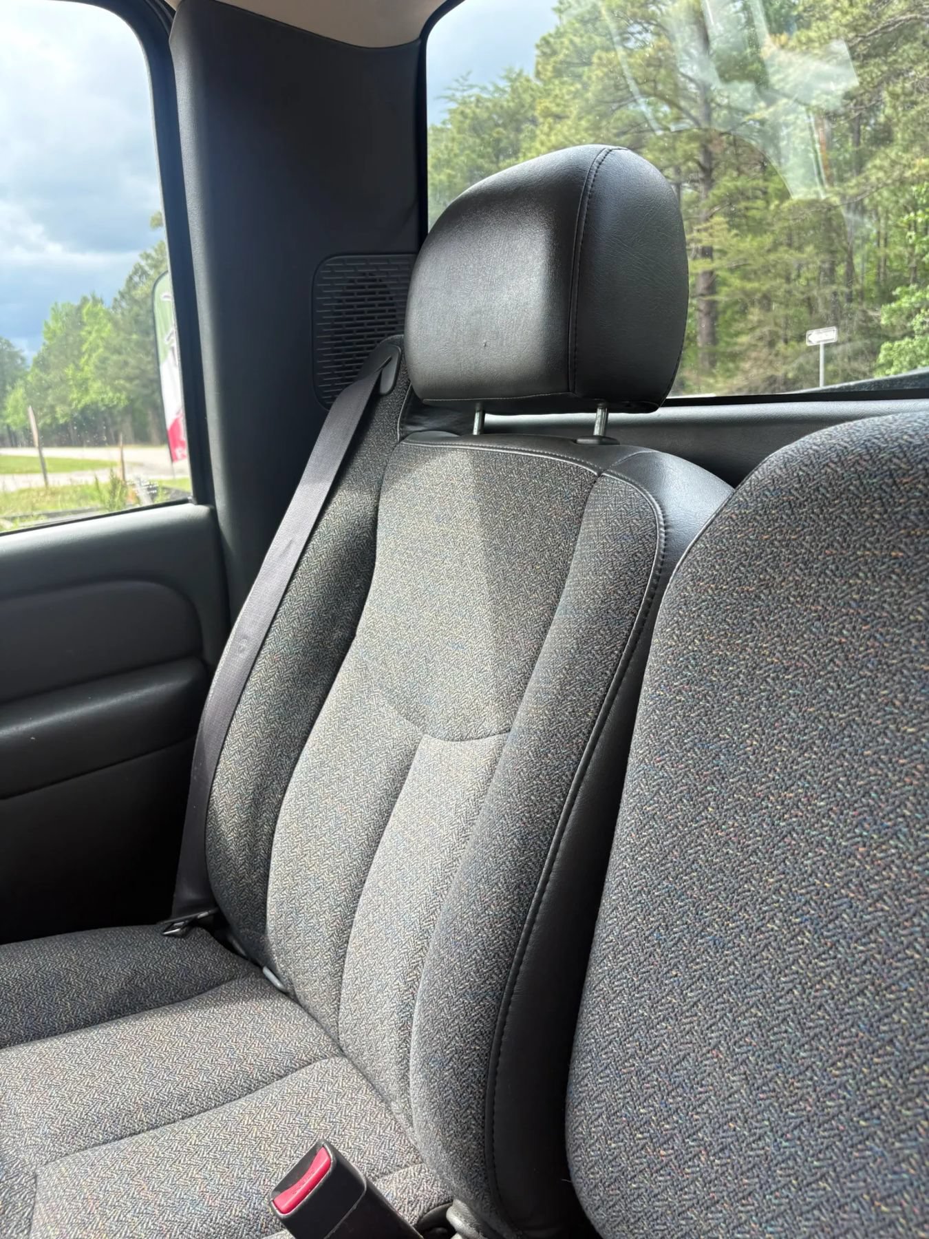 Used 2003 Chevrolet Silverado 1500 W/T RWD image 24