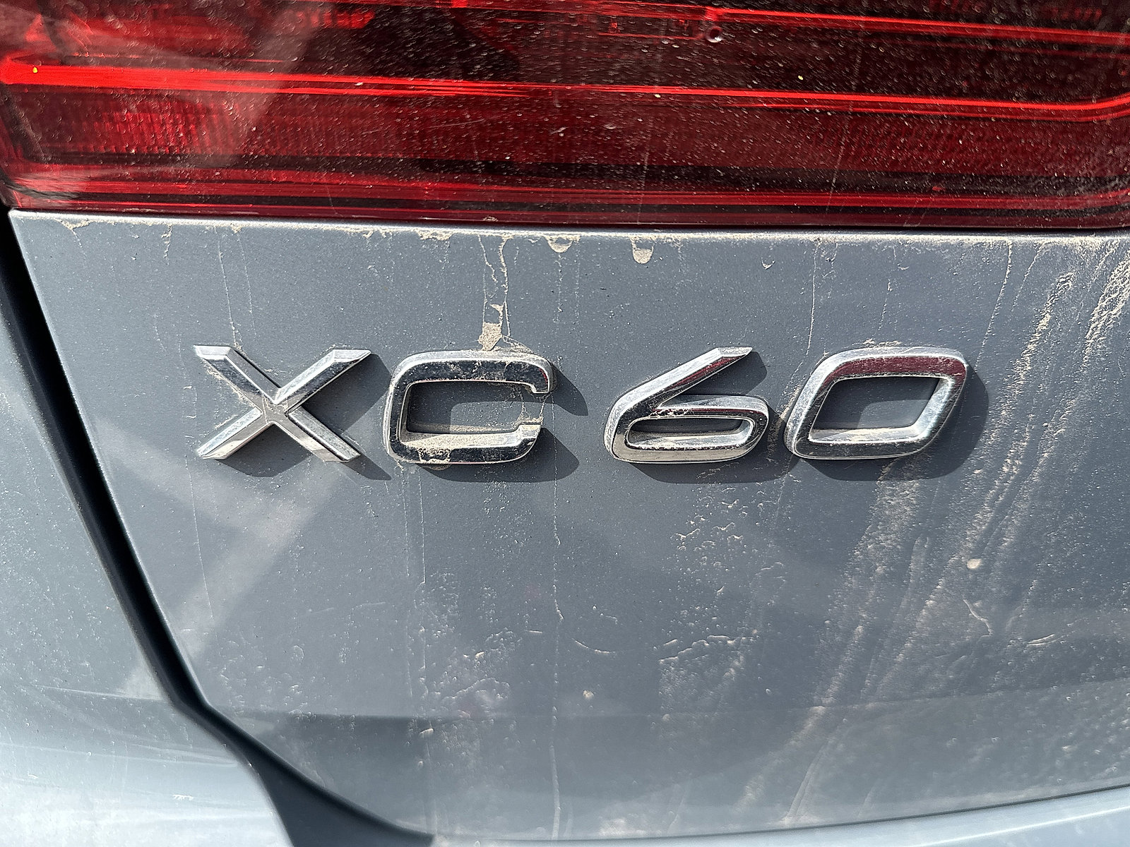 Used 2024 Volvo XC60 B5 Plus w/ Climate Package image 9