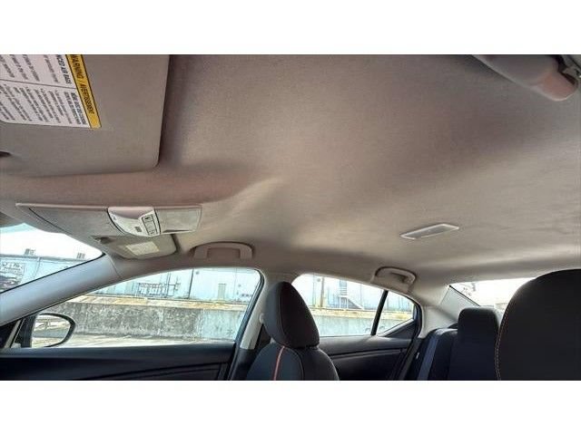 Used 2025 Nissan Sentra SR FWD image 12