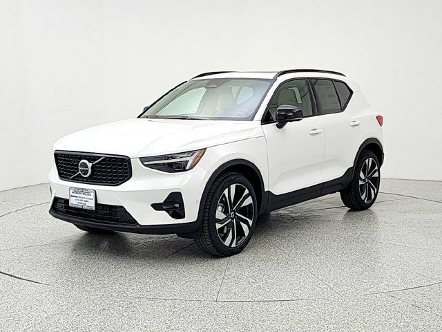 New 2026 Volvo XC40 B5 Ultra w/ Climate Package AWD/4WD image 1