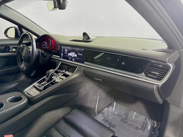 Used 2018 Porsche Panamera 4 image 31
