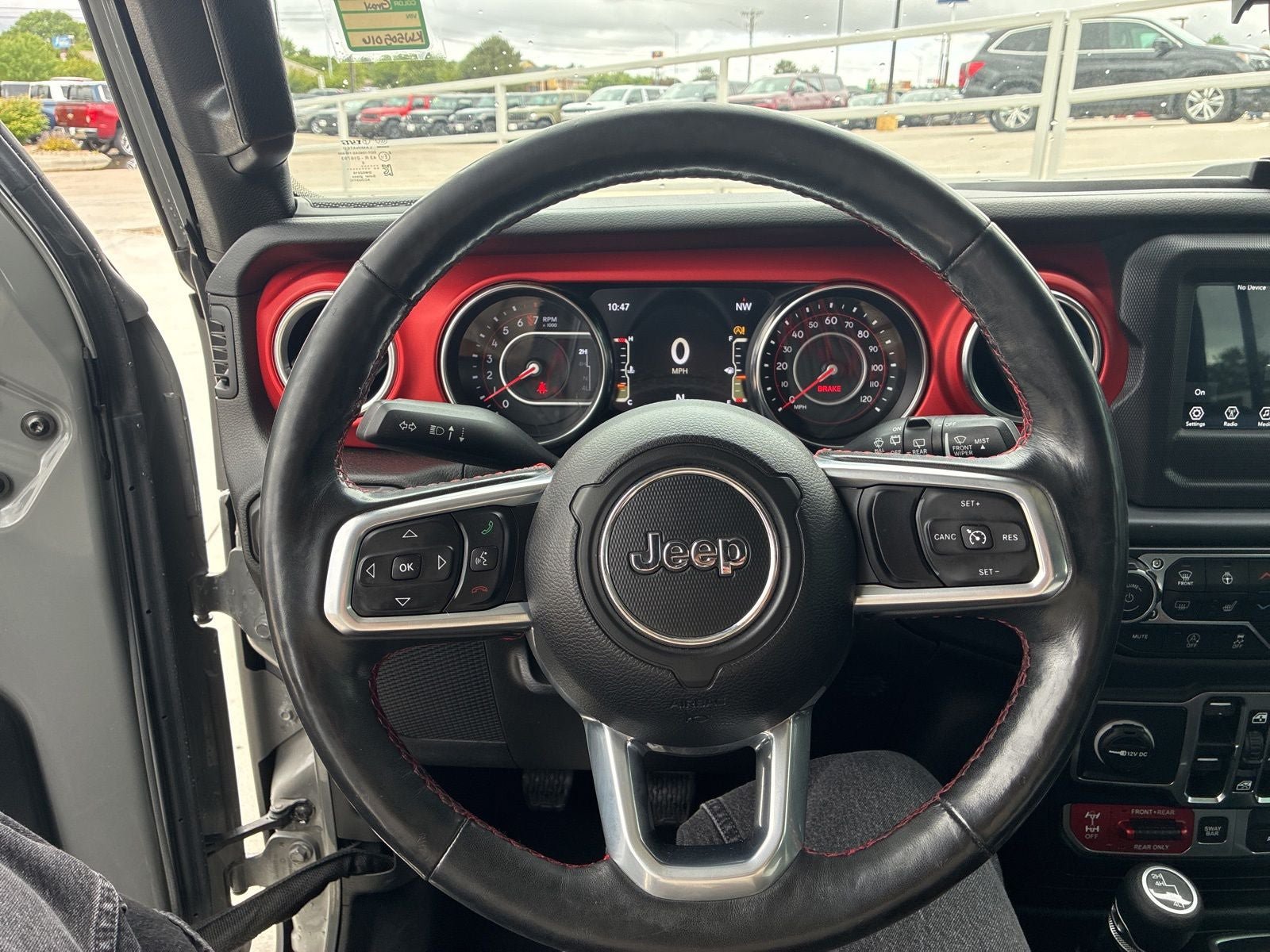 Used 2019 Jeep Wrangler Unlimited Rubicon w/ LED Lighting Group AWD/4WD image 26
