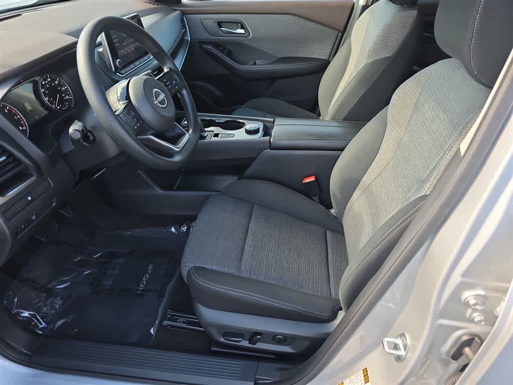Used 2023 Nissan Rogue SV AWD/4WD image 15