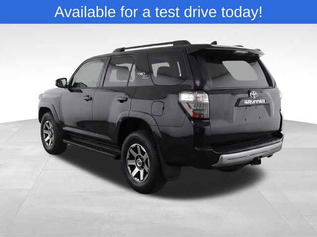Used 2020 Toyota 4Runner TRD Off-Road AWD/4WD image 3
