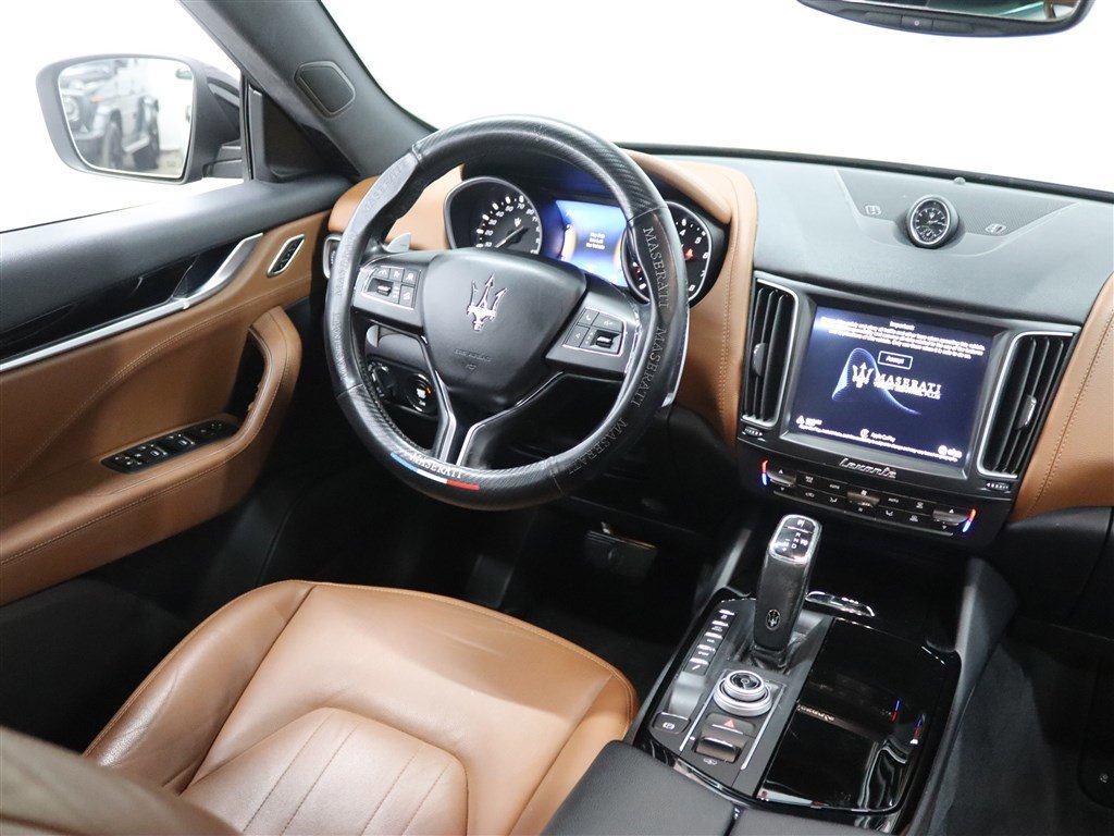 Used 2019 Maserati Levante AWD/4WD image 17