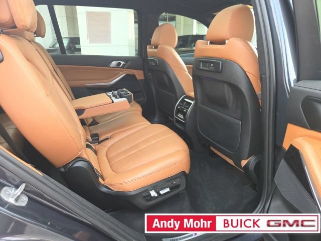 Used 2022 BMW X7 xDrive40i w/ M Sport Package AWD/4WD image 63