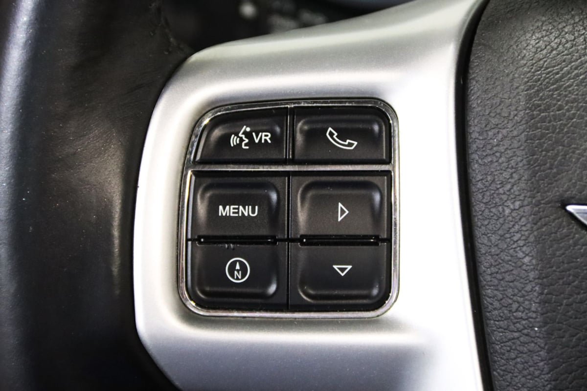 Used 2013 Chrysler 200 Limited FWD image 14