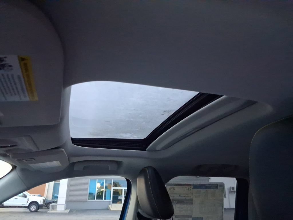 New 2026 Ford Maverick Lobo AWD/4WD image 18