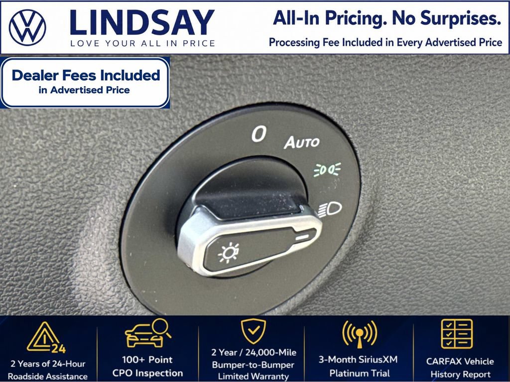 Certified 2025 Volkswagen Taos SE w/ Panoramic Sunroof Package AWD/4WD image 19