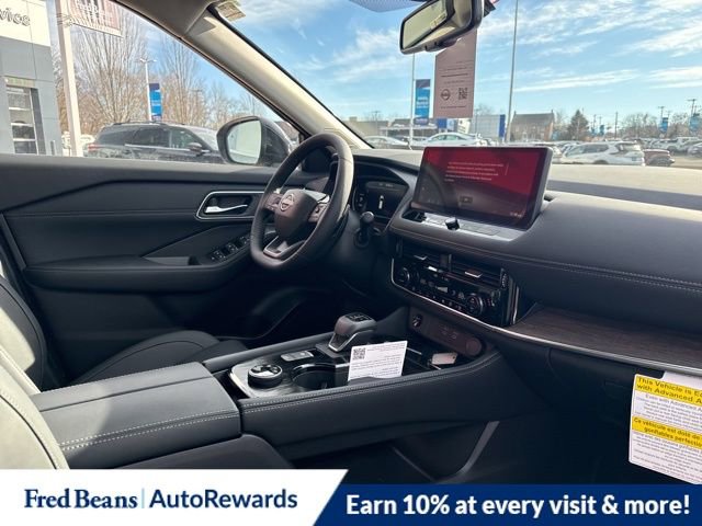 New 2026 Nissan Rogue Platinum image 11