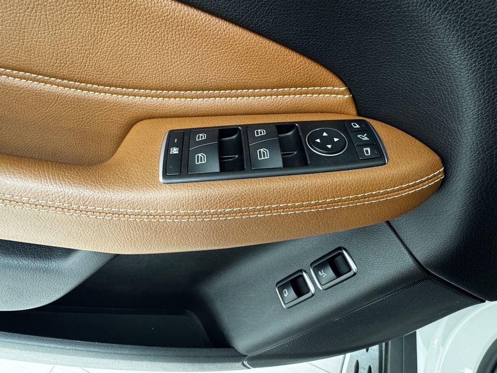 Used 2018 Mercedes-Benz GLS 450 4MATIC image 30