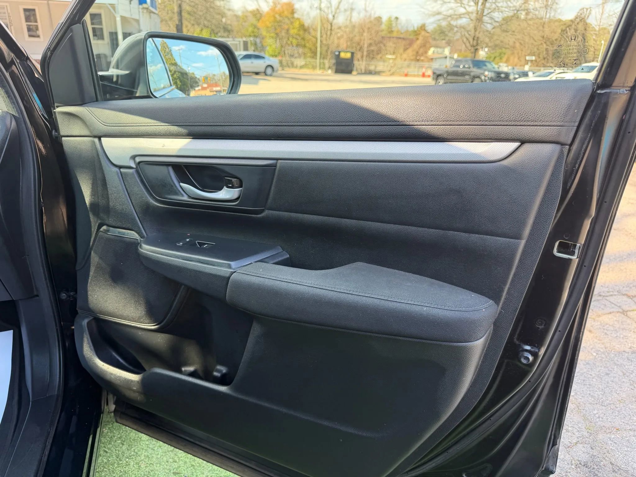 Used 2019 Honda CR-V LX image 26