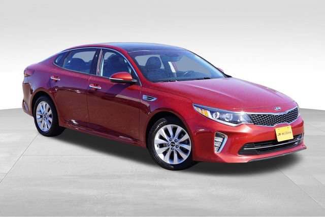Used 2018 Kia Optima S w/ Panoramic Sunroof Package