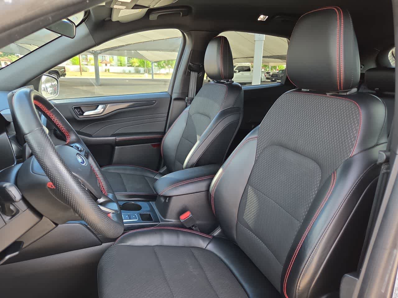 Used 2024 Ford Escape ST-Line w/ Tech Pack #1 FWD image 15