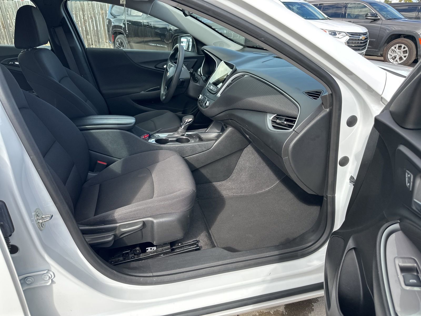 Used 2023 Chevrolet Malibu LT image 20