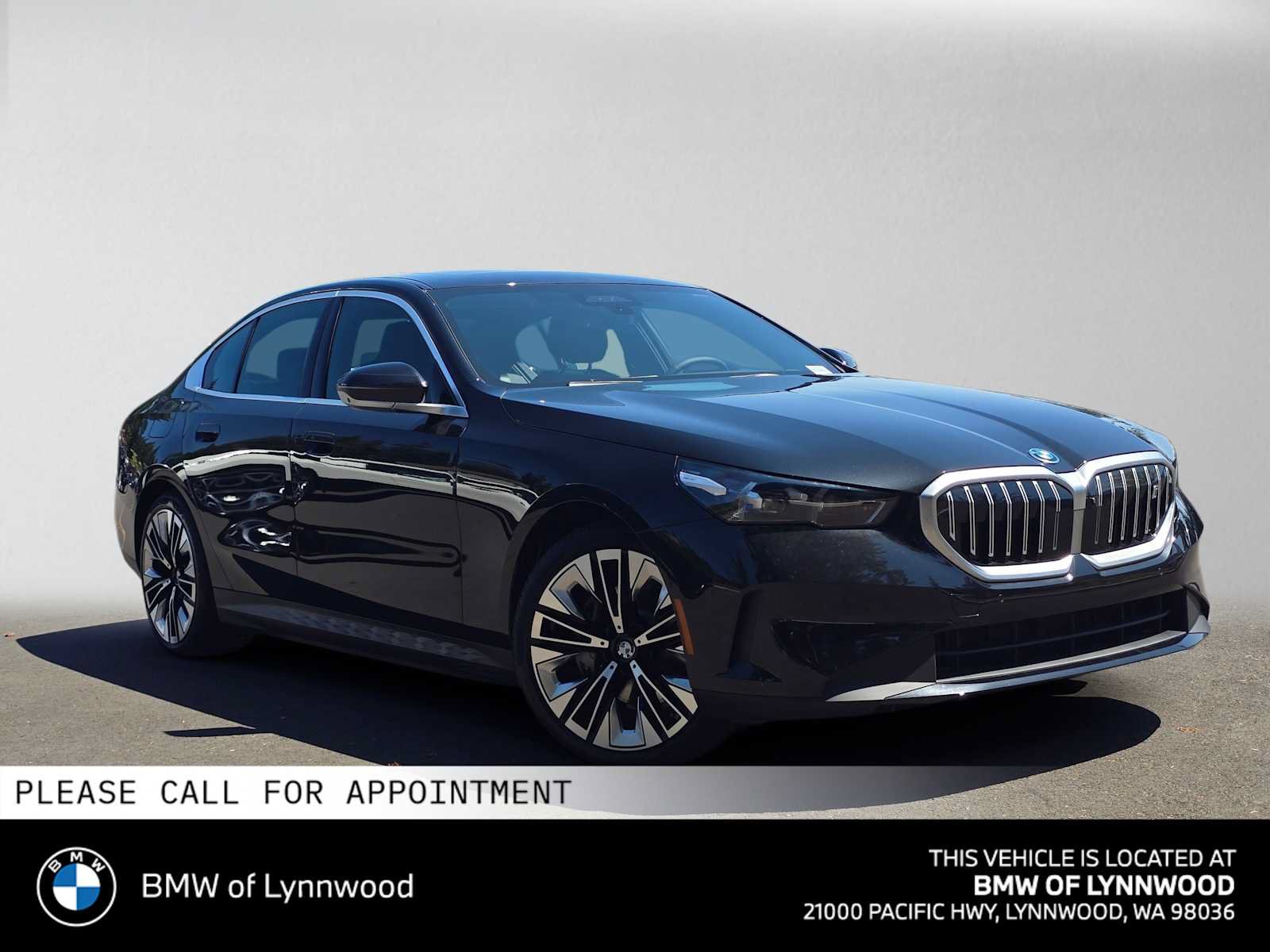 New 2027 BMW i5 xDrive40 AWD/4WD image 1