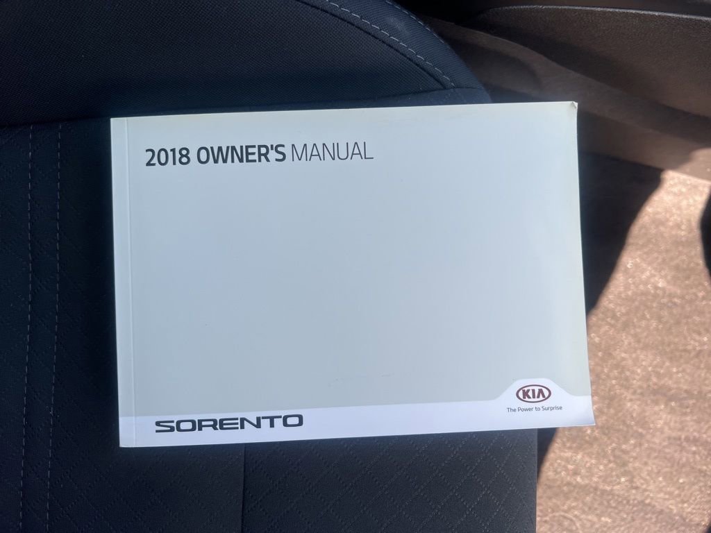 Used 2018 Kia Sorento LX image 25