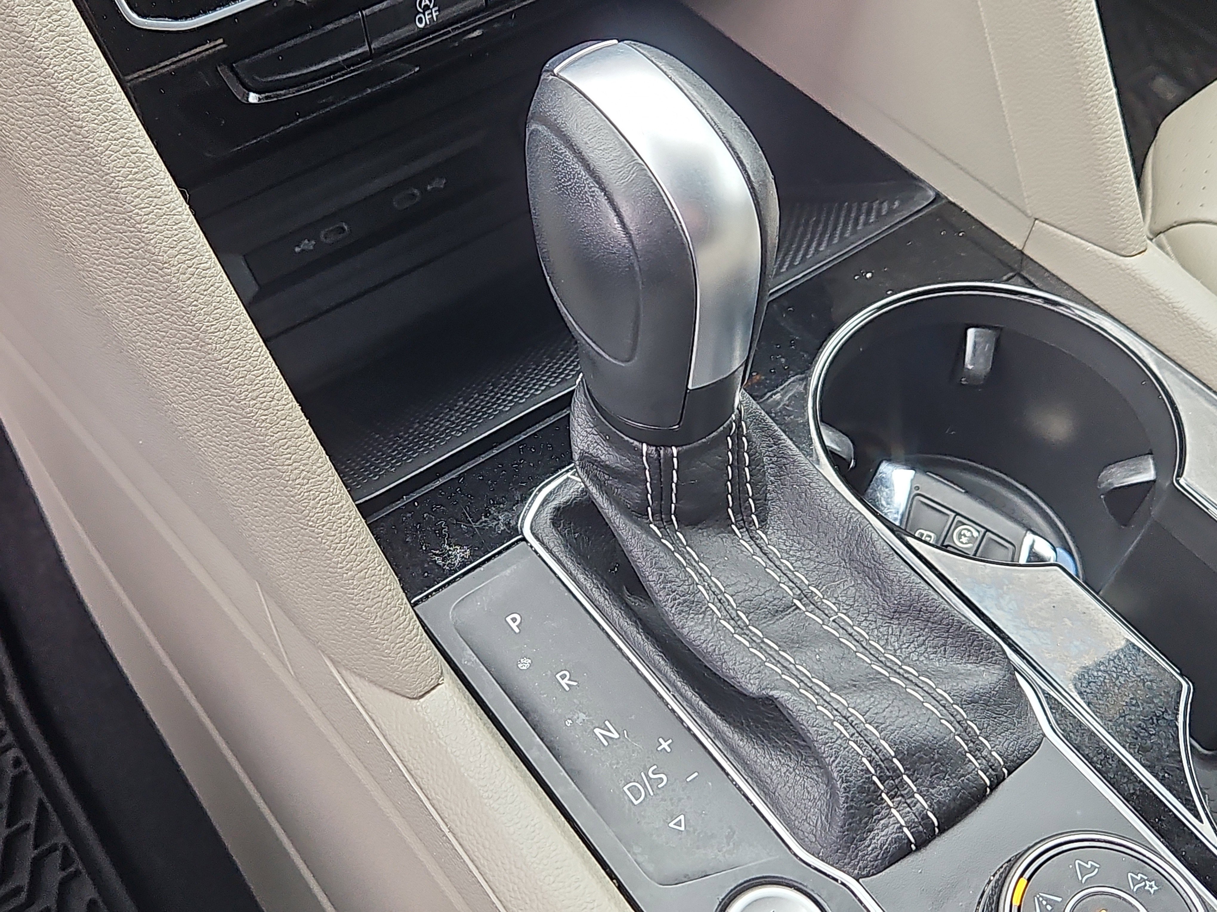 Used 2022 Volkswagen Atlas SE image 20