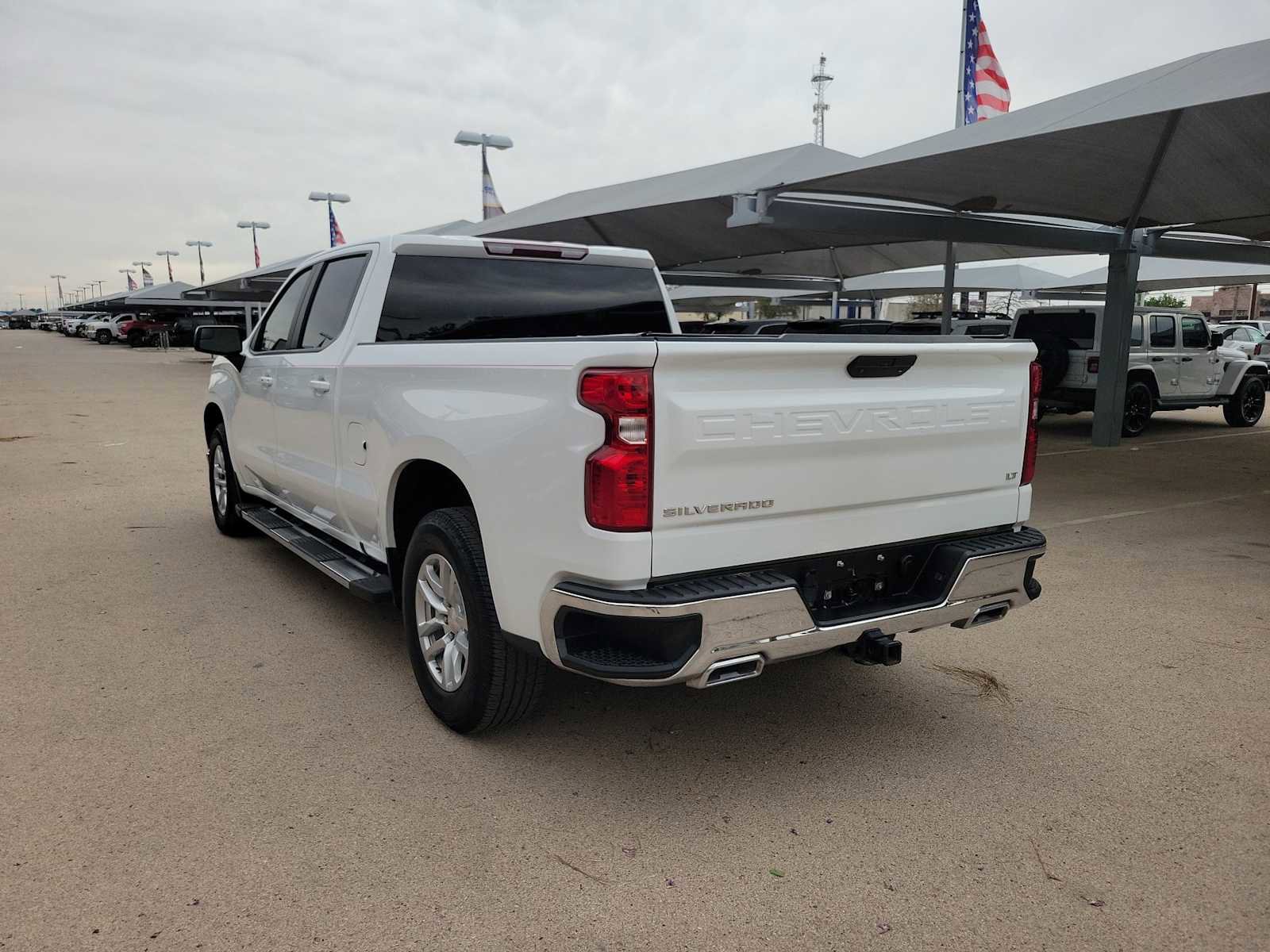Used 2022 Chevrolet Silverado 1500 LT w/ Diesel Off-Road Package AWD/4WD image 6