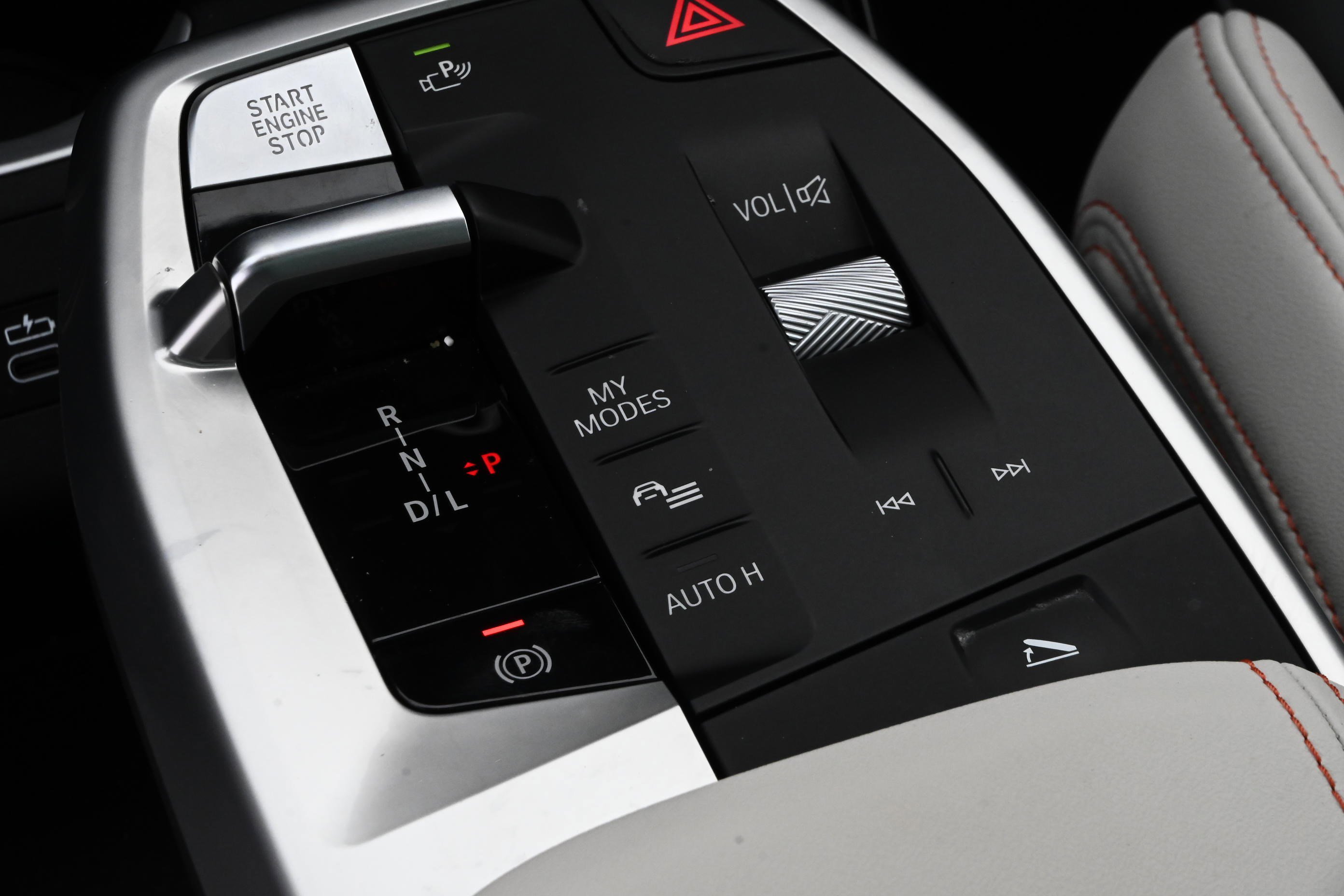 Certified 2025 BMW X2 xDrive28i image 20