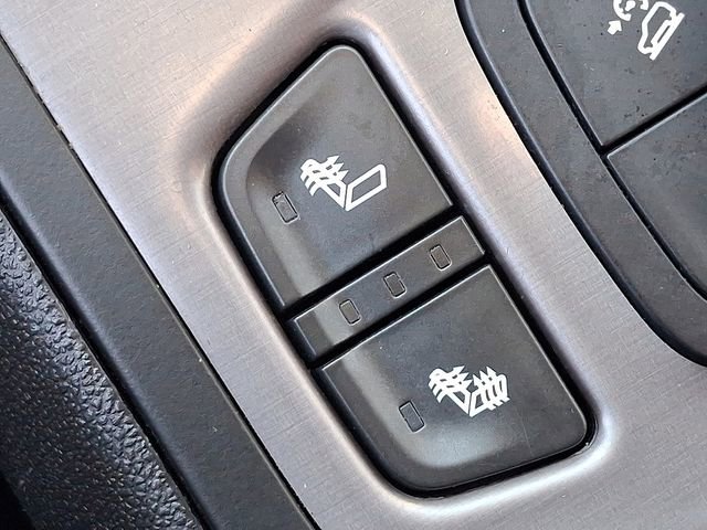 Used 2022 GMC Terrain AT4 image 24