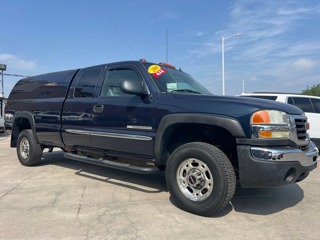Used 2006 GMC Sierra 2500 SLE w/ Onstar Plus Package AWD/4WD image 1