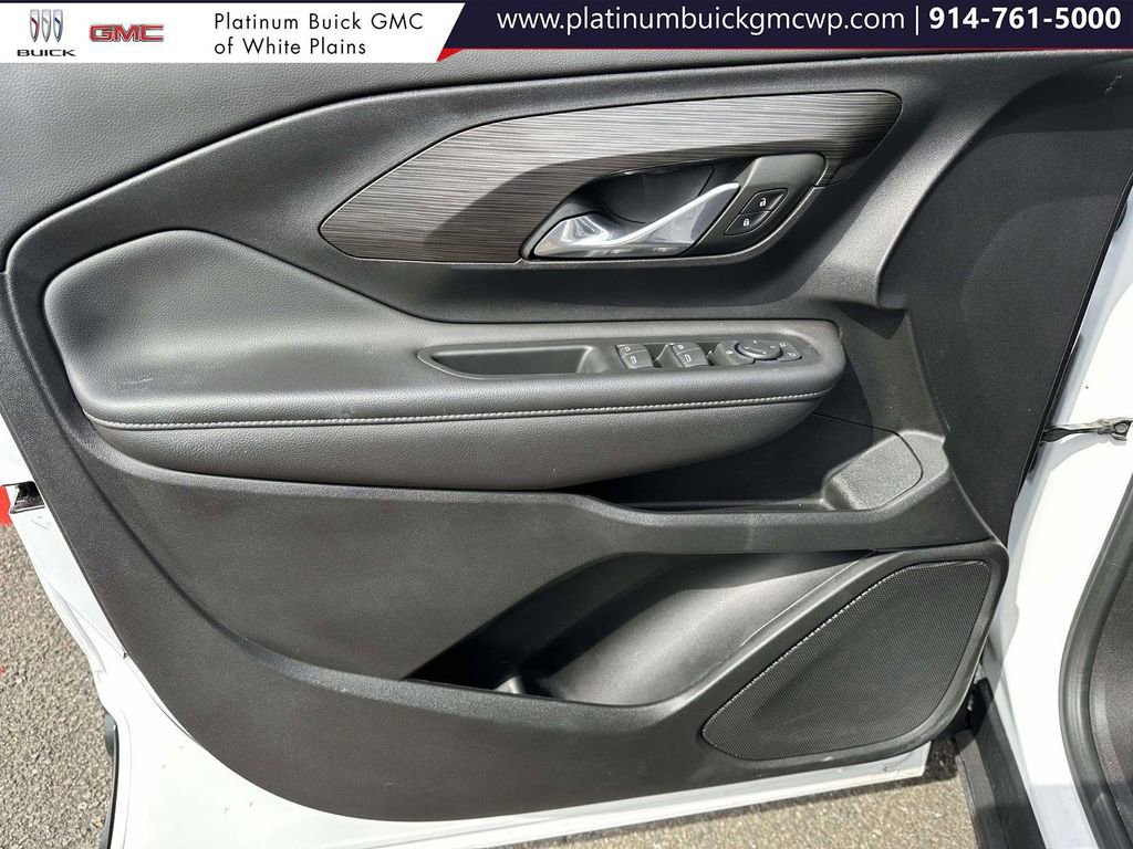 Used 2022 GMC Terrain SLE w/ Driver Convenience Package image 19