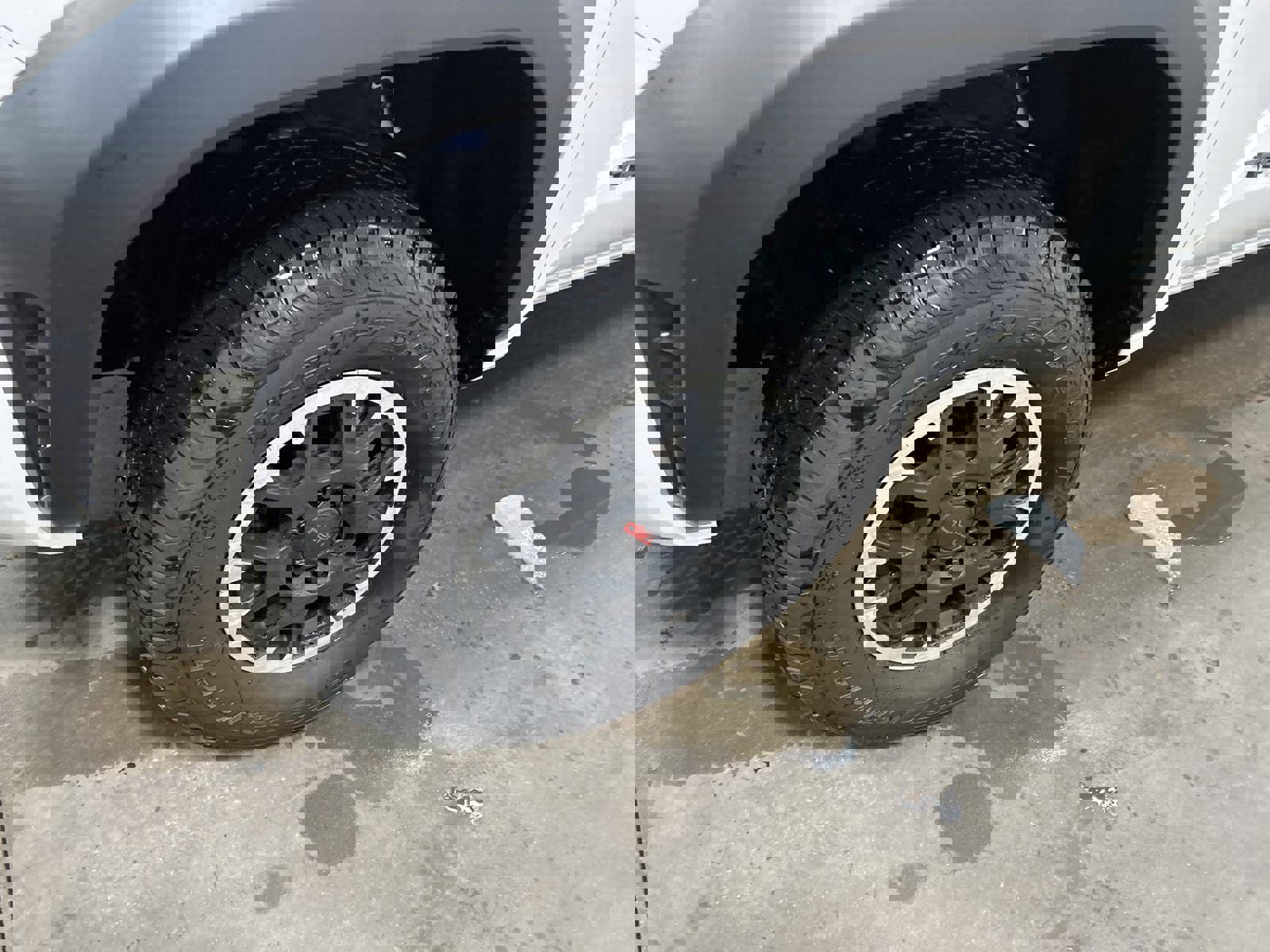 New 2024 Toyota Tacoma TRD Off-Road image 9