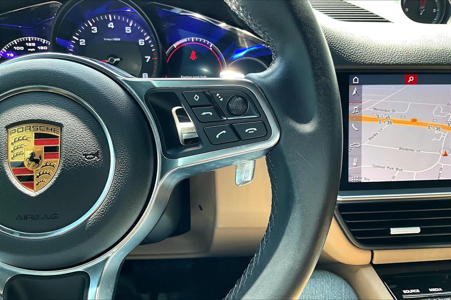 Used 2019 Porsche Cayenne AWD/4WD image 25