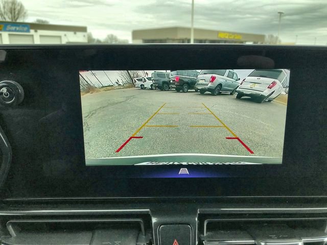 Used 2025 Chevrolet TrailBlazer LT AWD/4WD image 17