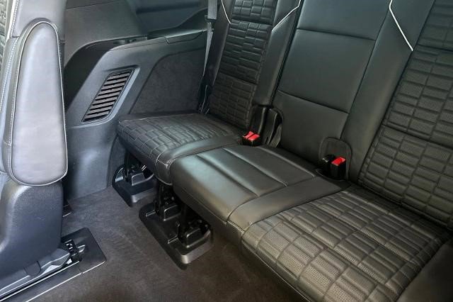 Certified 2024 Cadillac Escalade Sport Platinum w/ LPO, ONYX Package AWD/4WD image 20