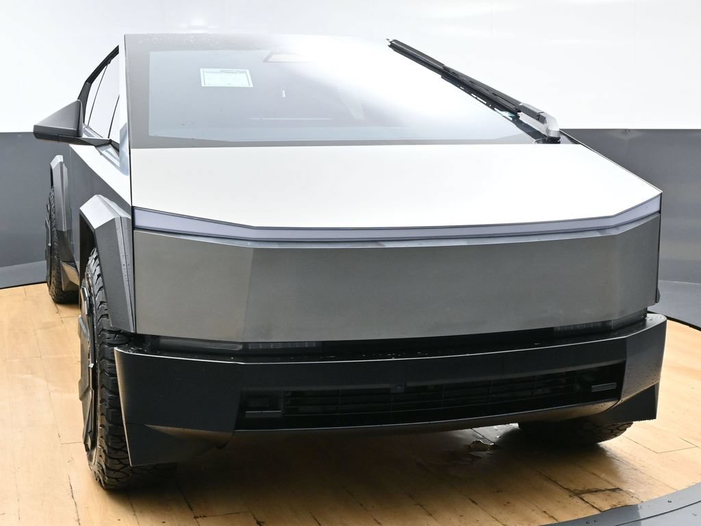 Used 2024 Tesla Cybertruck AWD Crew Cab image 3