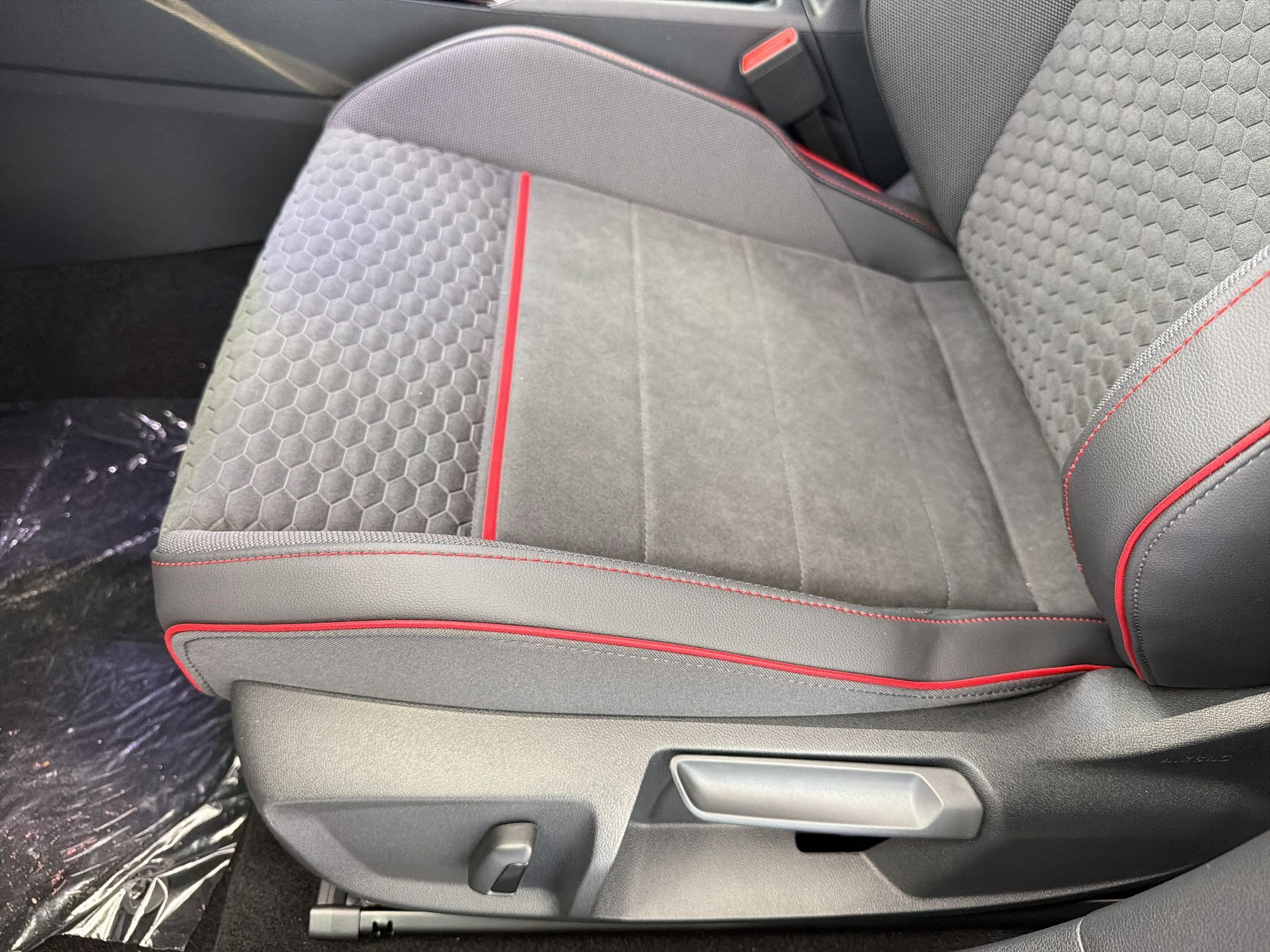 New 2026 Volkswagen Golf SE image 14