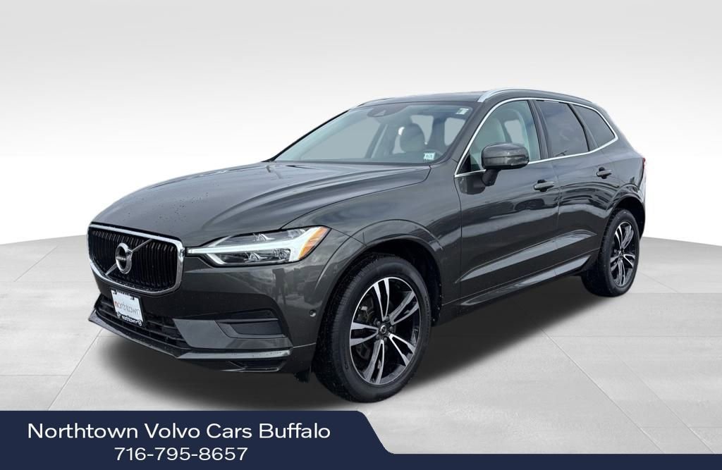 Used 2018 Volvo XC60 T5 Momentum w/ Vision Package