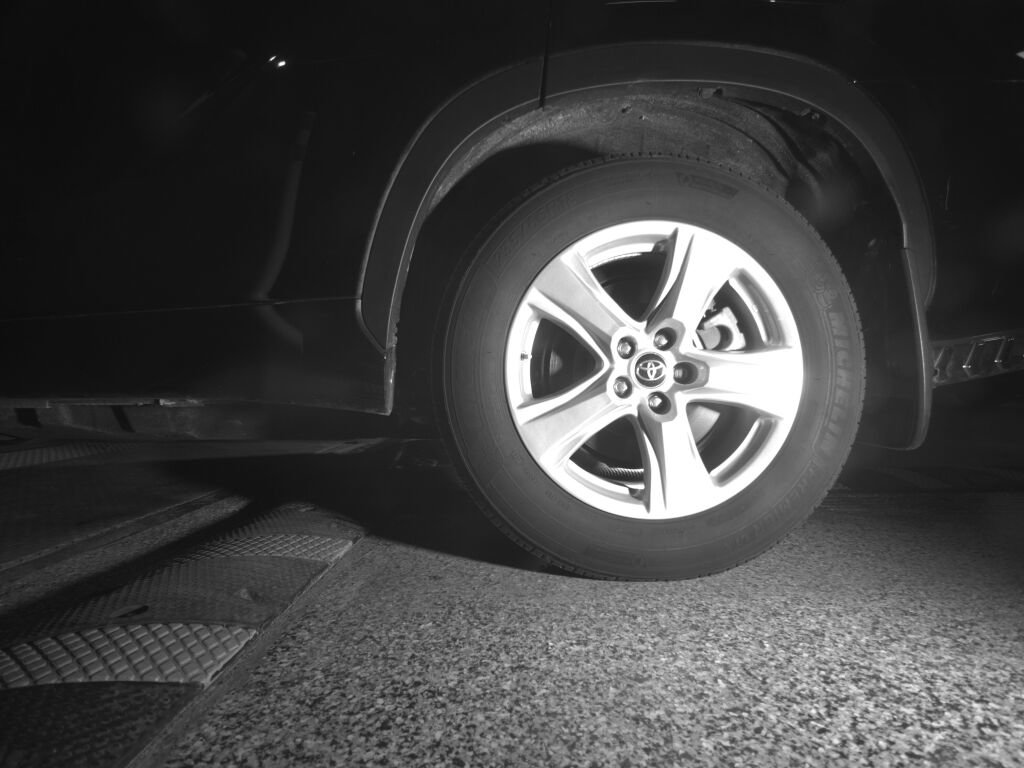 Certified 2023 Toyota Highlander L image 35