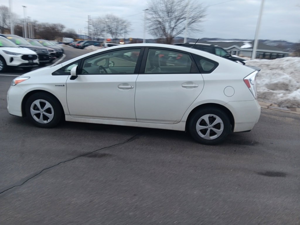 Used 2014 Toyota Prius Two image 10